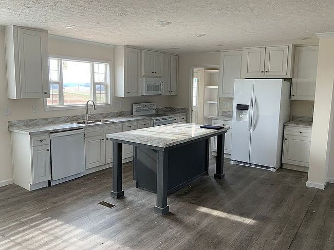 Additional photo 1 of property located at 197 Burleson Point