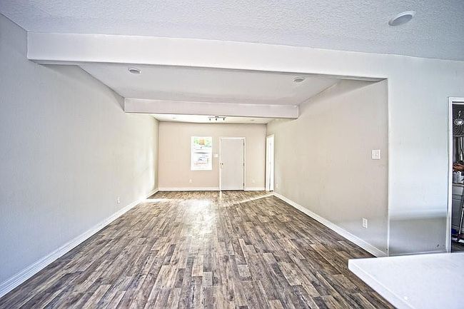 Preview of property located at 10434 Burman St