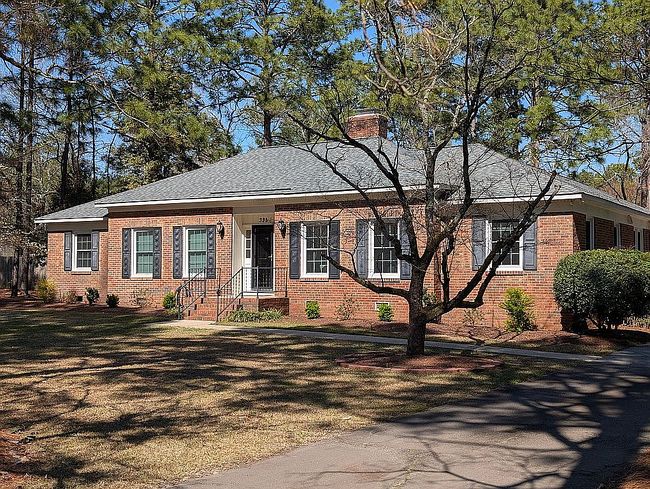 Image of 335 Azalea Rd