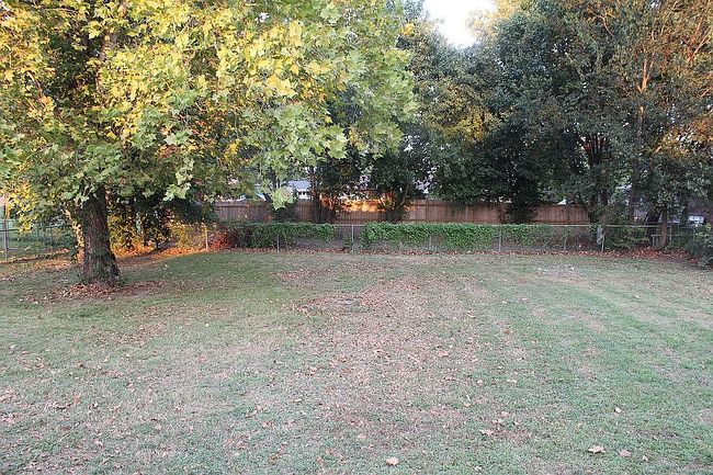 Photo of 104 Geneva Cir