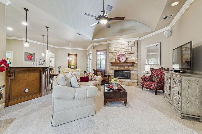 Additional photo 3 of property located at 1120 Villas Creek Dr