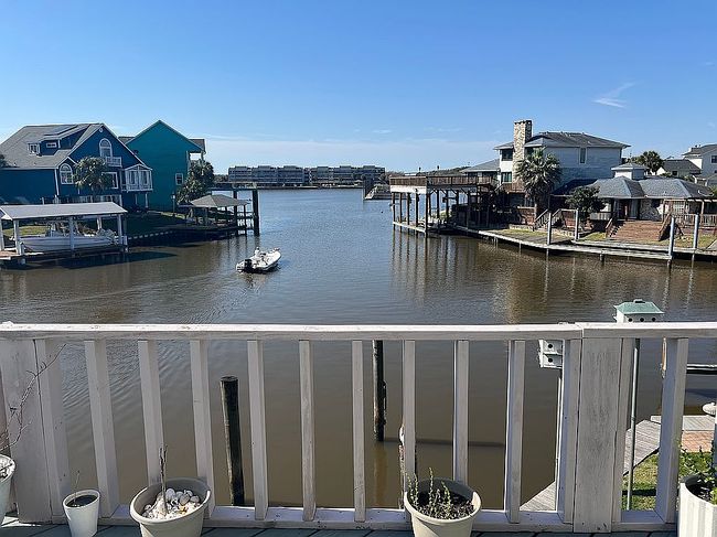 Photo of 443 Island Way, Port Arthur, TX
