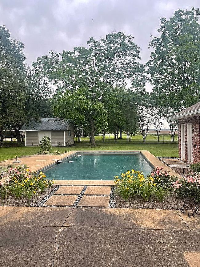 Image of 6895 Bayou Rapides Rd