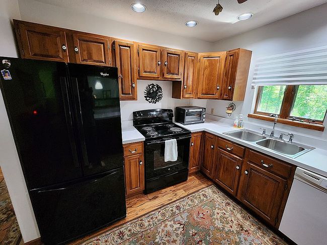 Photo of 36 Thoroughbred Rd, Scott Depot, WV
