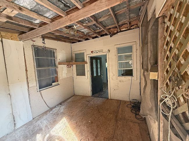 Photo of 1950 Ash St, San Marcos, TX