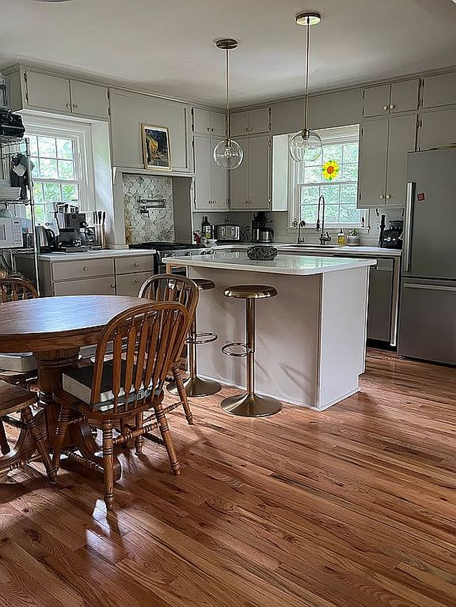 Photo of 88 Morgan St, Mooresville, IN