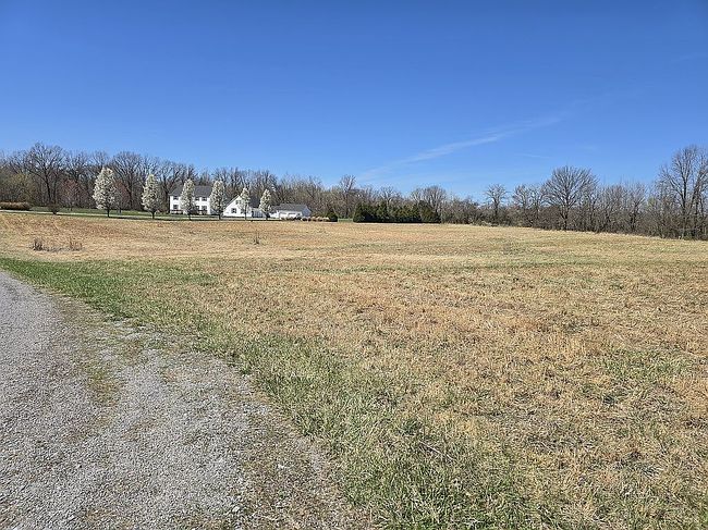 Image of 1408 Hickory Trl