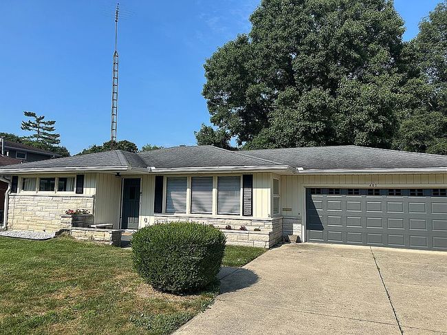 Photo of 401 S Tara Ln, Muncie, IN