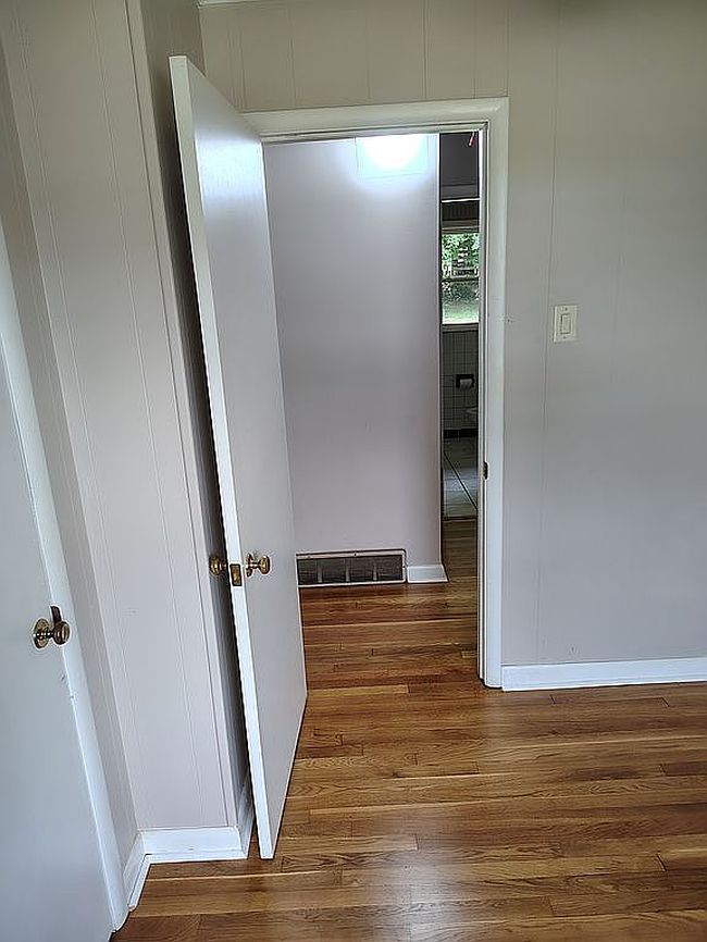 Photo of 219 Loch Lomond Dr, Lexington, KY