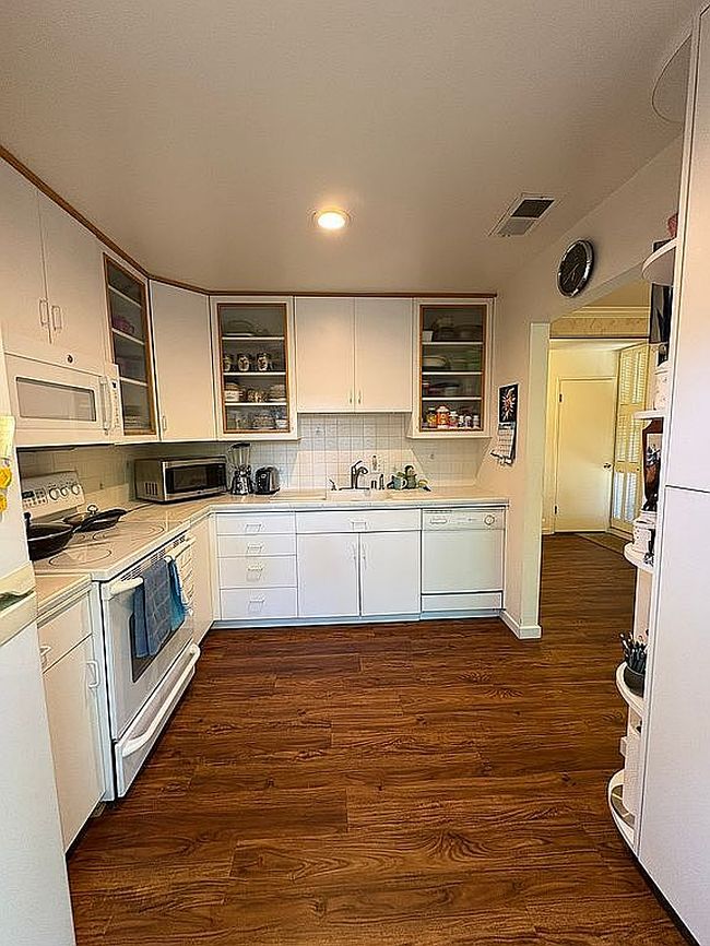 Photo of 629 Woodside Sierra Unit 2, Sacramento, CA