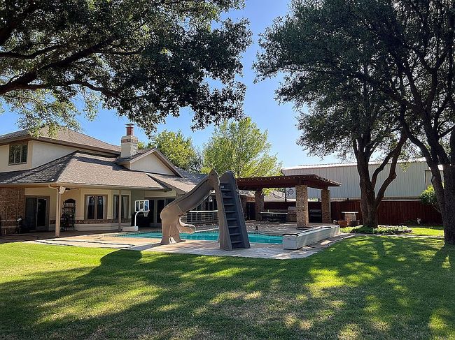 Additional photo 1 of property located at 7008 59th St