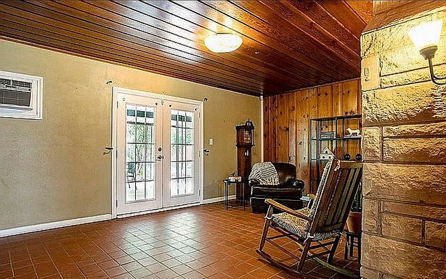Image of 2441 W Mulberry Ave