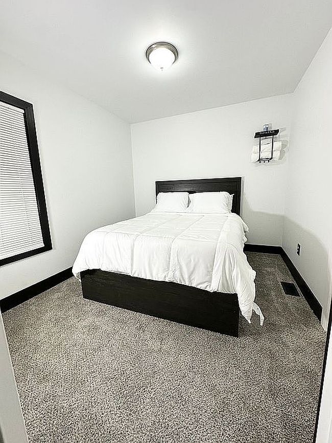 Image of 4020 Poe Ave