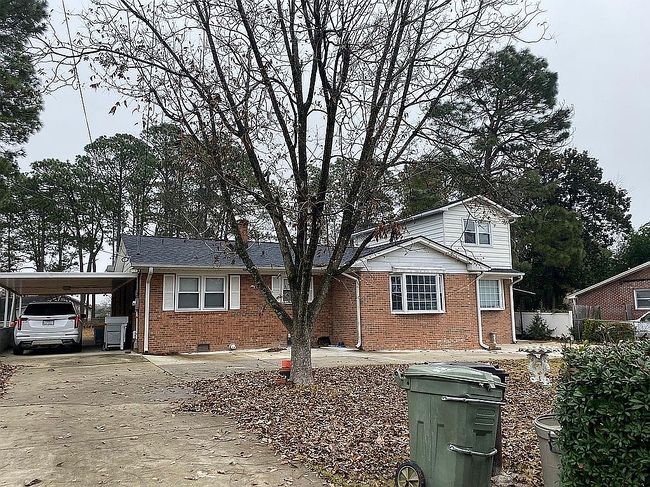 Photo of 1641 Ireland Dr, Fayetteville, NC