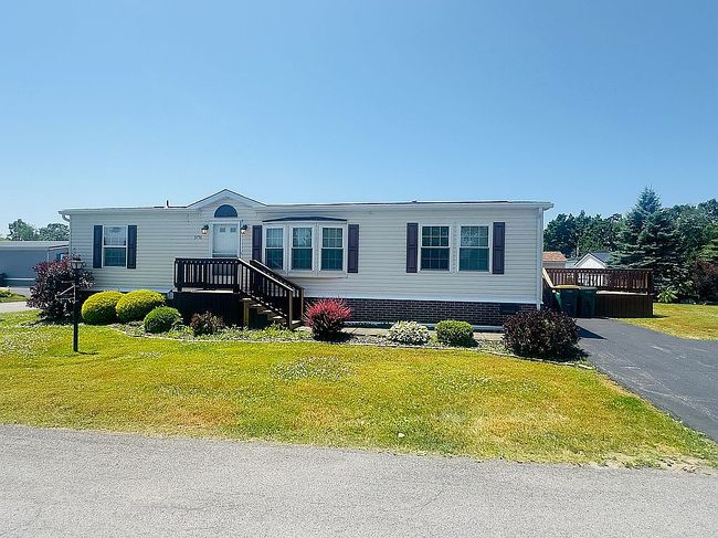 Photo of 9756 Kingsthorpe Ter, Clarence, NY