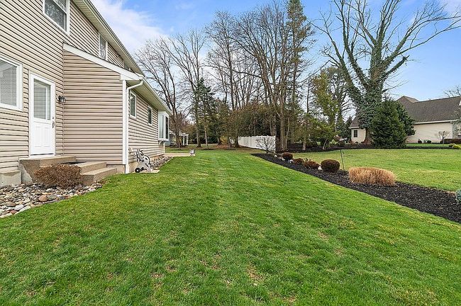 Image of 466 Yale Dr