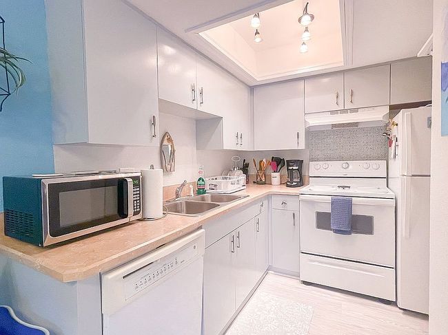 Photo of 20820 River Dr Apt B28, Dunnellon, FL