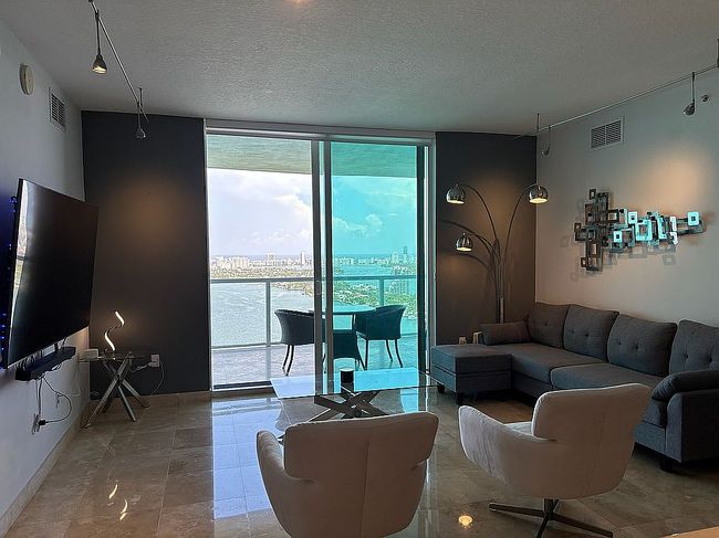 Photo of 1900 N Bayshore Dr Apt 3901, Miami, FL