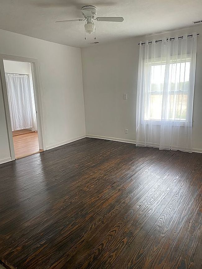 Image of 4722 W Hopewell Rd