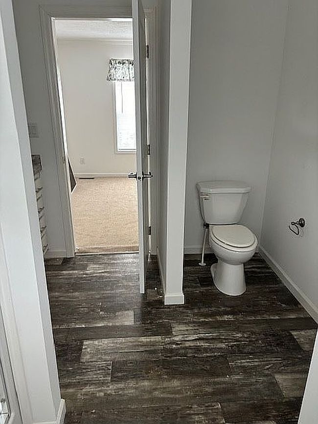 Photo of 8 Robin Ct, West Creek, NJ