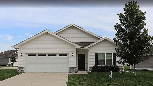 2820 Sw Plaza Ln, Ankeny, IA