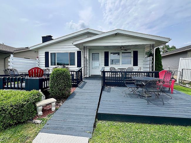 Photo of 7805 S 140 E, Wolcottville, IN
