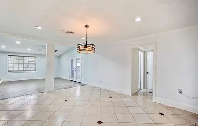 Photo of 3603 Zoch Ln, Houston, TX