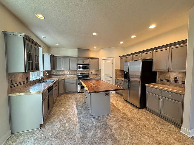 Image of 2907 Ne 184th Ave