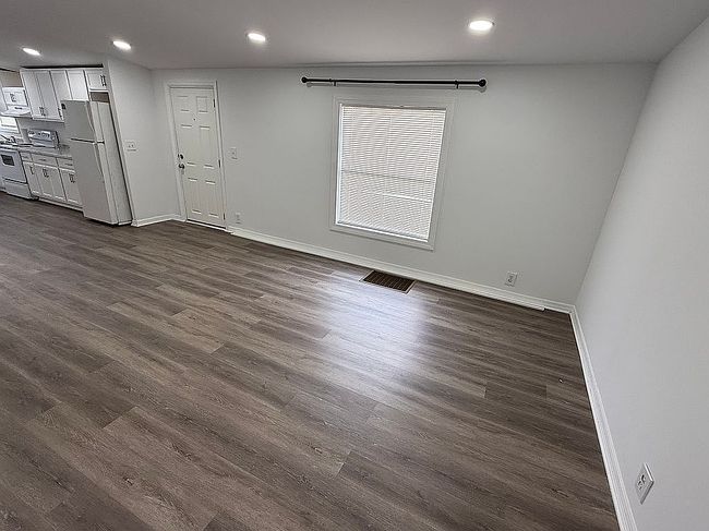 Photo of 10201 W Beaver St #262, Jacksonville, FL