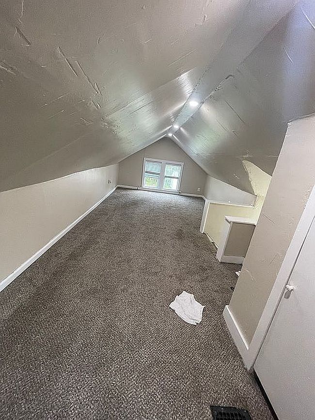 Photo of 279 Cross St, Akron, OH