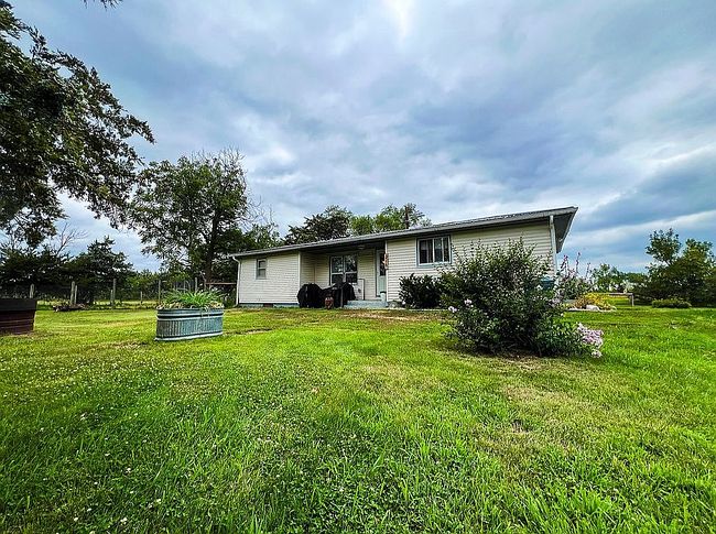 Photo of 216 James Ave, Herrick, SD