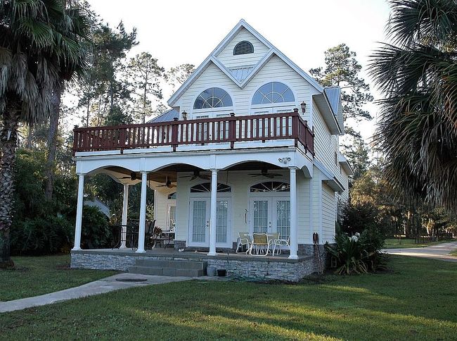 Photo of 221 Riley Lake Dr, Hawthorne, FL