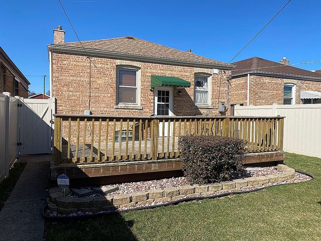 Image of 3825 W 109th St