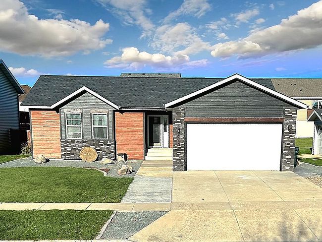 Photo of 5009 37th Ave Nw