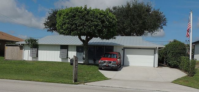 Photo of 2306 Ne 24th Ave