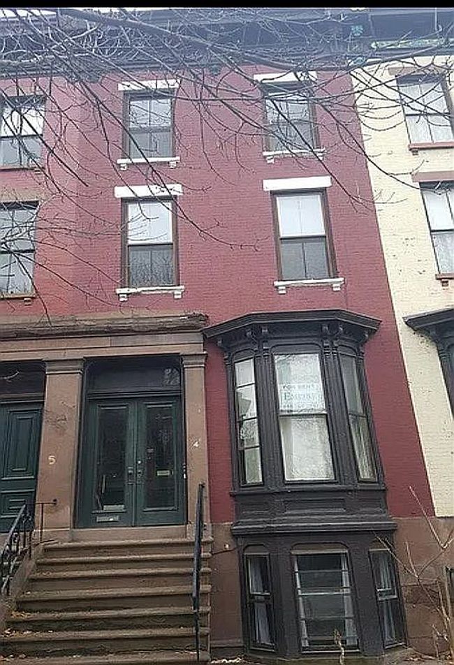 Image of 4 Irving Pl