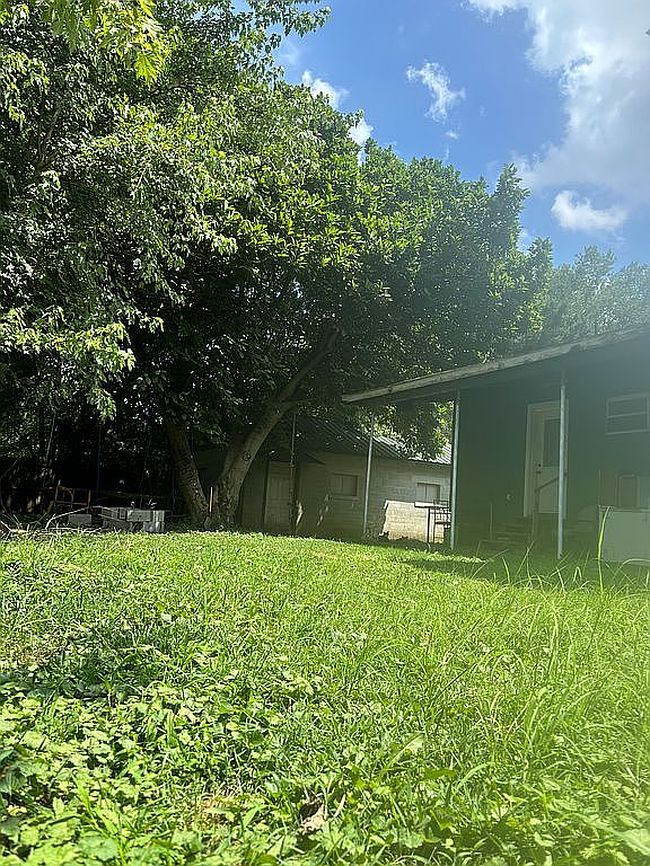 Photo of 105 S 3rd St, Racine, OH