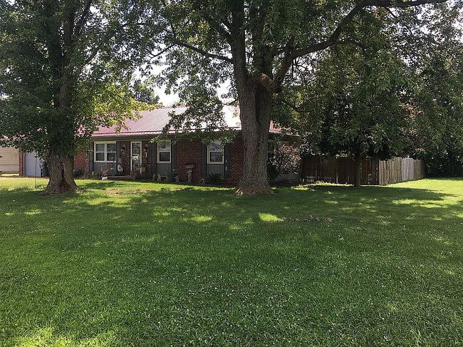 Photo of 4734 S Cloverleaf Dr, Seymour, IN