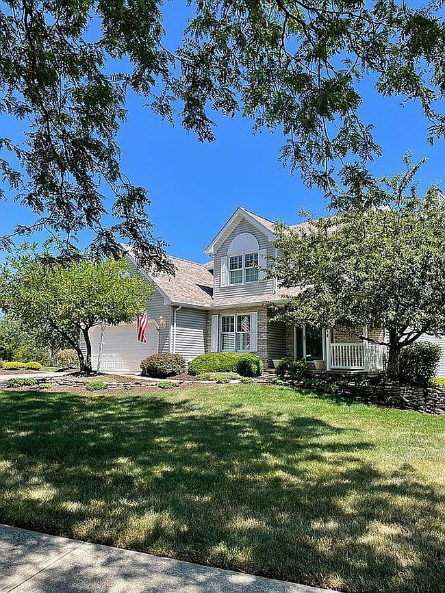 Photo of 1038 Charleton Dr, Medina, OH