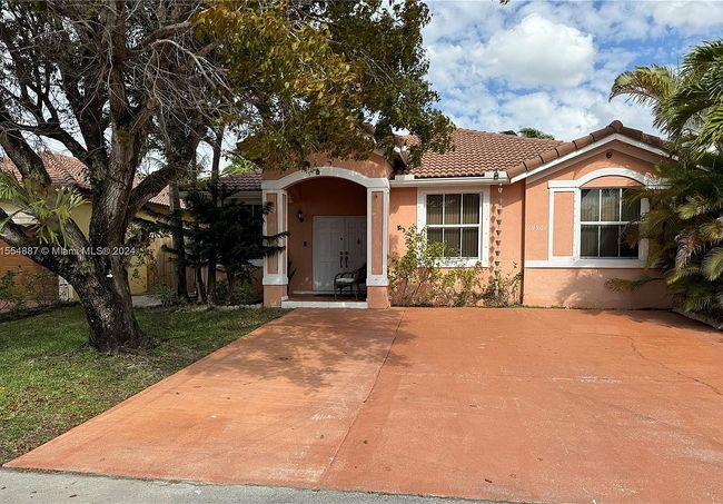 19501 Nw 77th Ct, Hialeah, FL