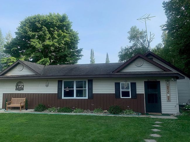 Preview of property located at 33070 W Birch Shores Dr