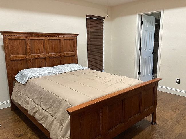 Additional photo 3 of property located at 3410 Oak Tree Ln