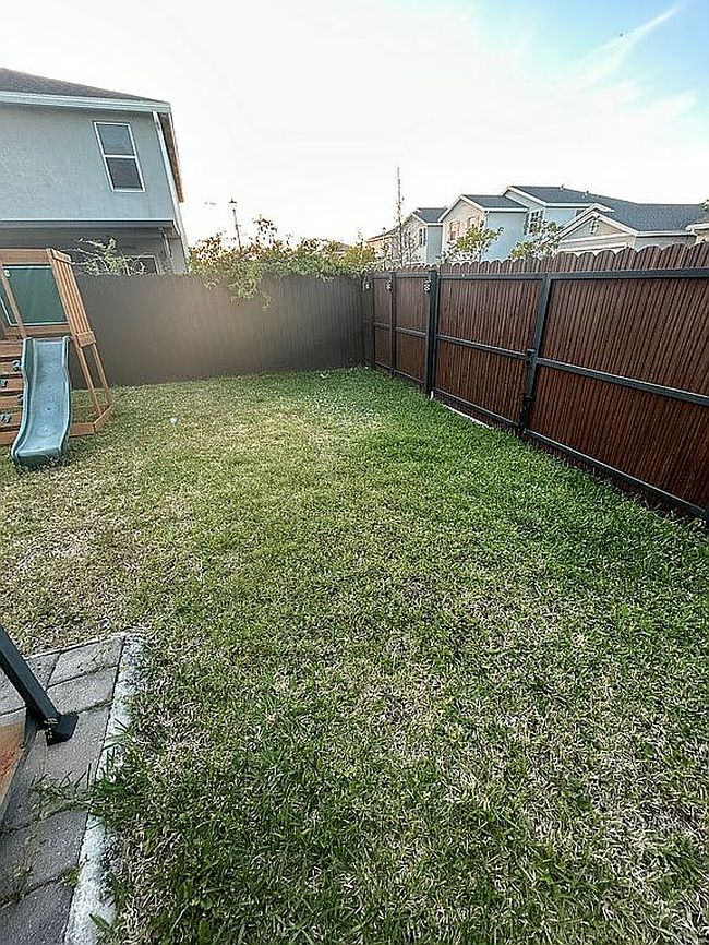 Image of 572 Ne 6th Pl