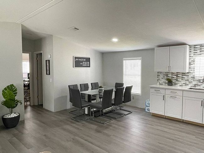 Preview of property located at 3404 Glenwick Ct
