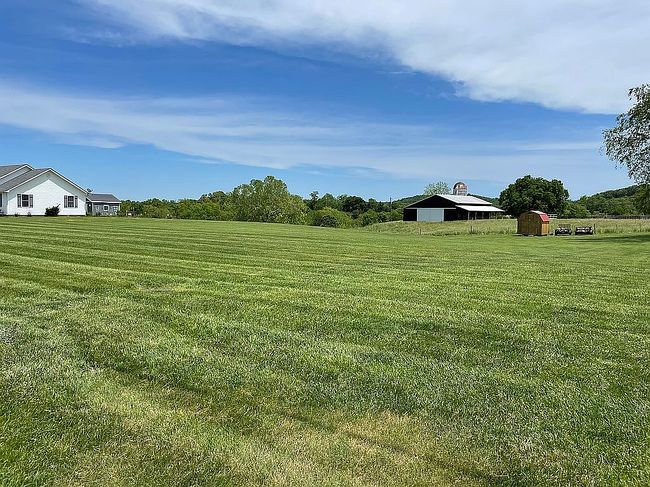 Photo of 212 Sundara Way, Jeffersonville, KY