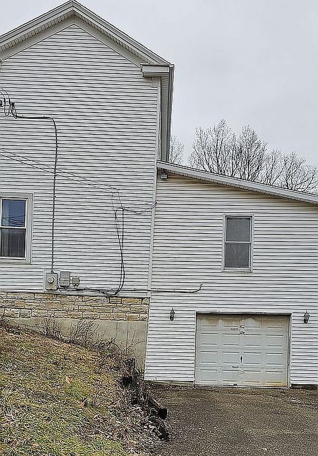 Image of 196 S 3rd St