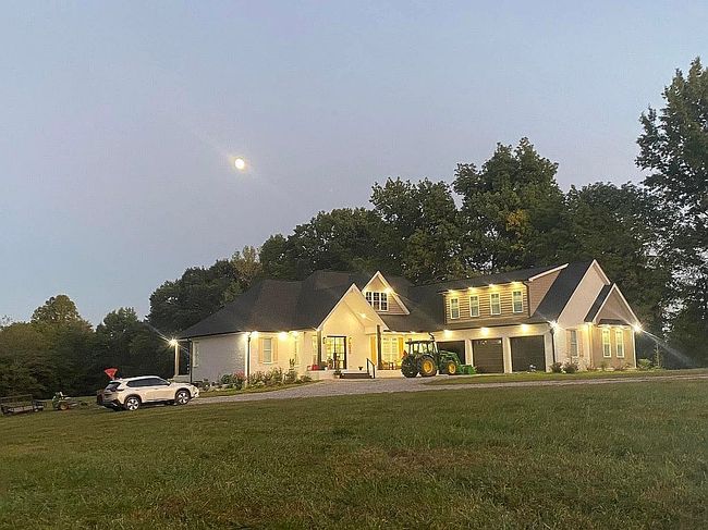 Additional photo 1 of property located at 418 Creekmore Rd