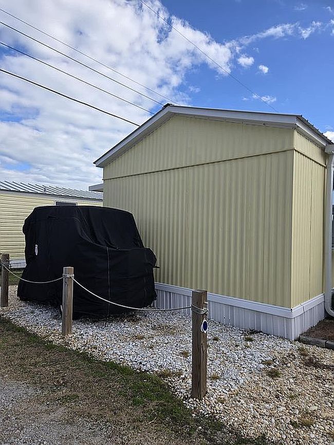 Image of 133 Mobile Dr #C