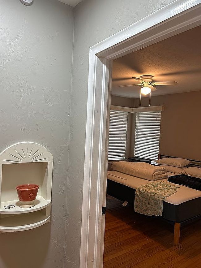 Photo of 121 24th St W, Bradenton, FL