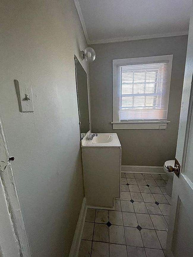 Photo of 409-411 Birch St, Sanford, NC